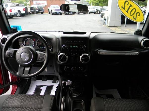 2012 Jeep Wrangler 2DR RUBICON HARDTOP W/6-SPEED MANUAL for sale in Plaistow, MA – photo 15