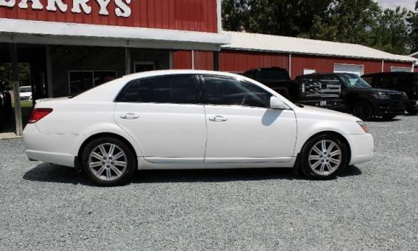 2006 Toyota Avalon 4dr Sdn Limited with Driver footrest for sale in Wilmington, NC – photo 8