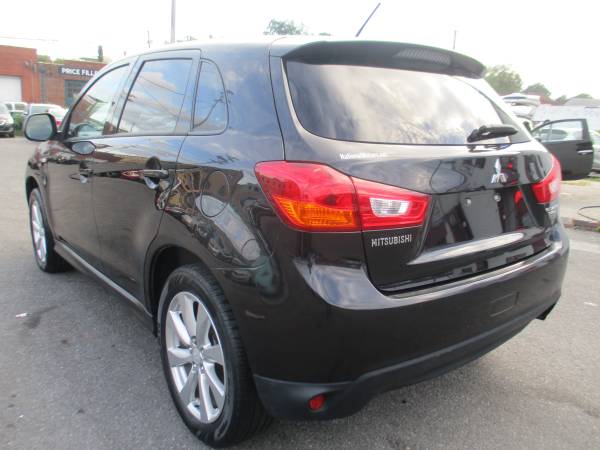 2015 Mitsubishi Outlander Sport **Low miles/Cold AC& Clean Title** -... for sale in Roanoke, VA – photo 8