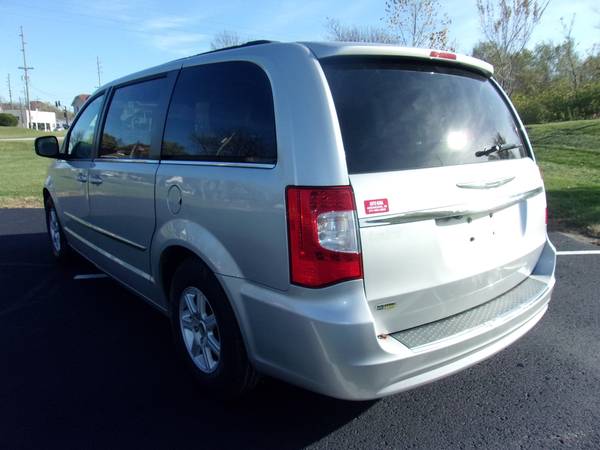 2011 CHRYSLER TOWN&COUNTRY - cars & trucks - by dealer - vehicle... for sale in Anderson, IN – photo 4