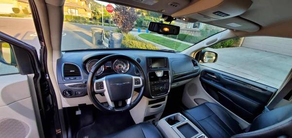 2015 Chrysler Town & Country Touring for sale in Escondido, CA – photo 9
