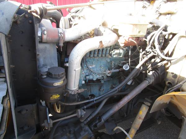 1995 IH 4700 tow truck diesel - - by dealer - vehicle for sale in McMinnville, OR – photo 6