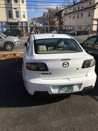 (lawrence)2008 mazda3...5 speedsMAKE OFFERS - cars & trucks - by... for sale in Lawrence, MA – photo 6