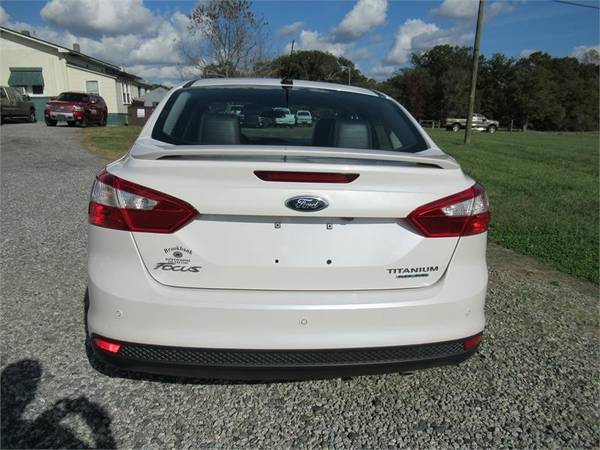 2014 FORD FOCUS TITANIUM, White APPLY ONLINE-> BROOKBANKAUTO.COM!! -... for sale in Summerfield, NC – photo 10