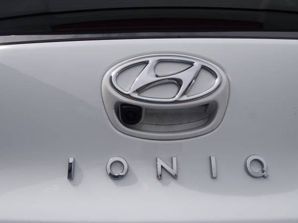 2020 Hyundai IONIQ Hybrid Limited - - by dealer for sale in Beaverton, OR – photo 7