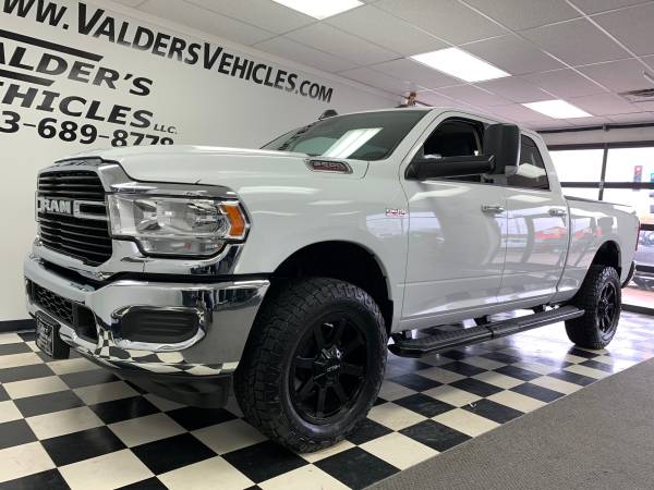 2019 Ram 2500 Big Horn 6.4L Hemi V8 4wd Crew Cab ONLY 2,767 MILES!! for sale in Cambridge, MN – photo 2