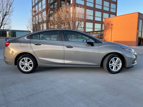 2018 Chevy Cruze 2LT CLEAN TITLE Remote start Heated seats Camera for sale in Troy, MI – photo 5