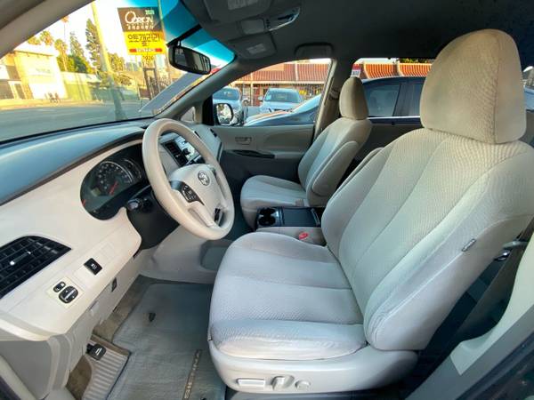 2012 TOYOTA SIENNA LE / CLEAN TITLE / NO ACCIDENT / 1 OWNER - cars &... for sale in Los Angeles, CA – photo 7