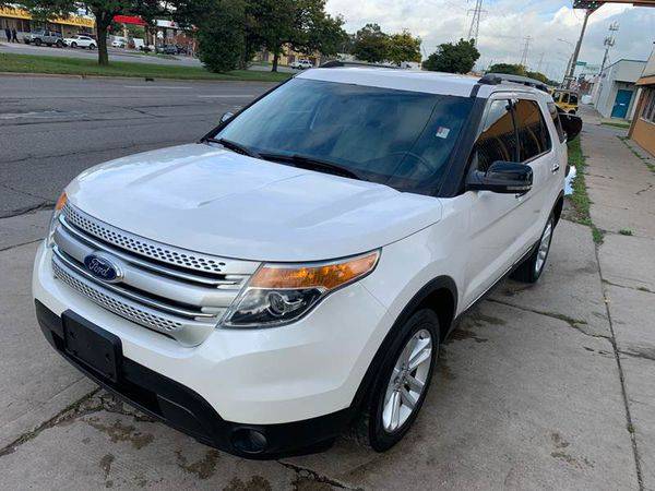 2011 Ford Explorer XLT AWD 4dr SUV FREE CARFAX, 2YR WARRANTY WITH... for sale in Detroit, MI – photo 7