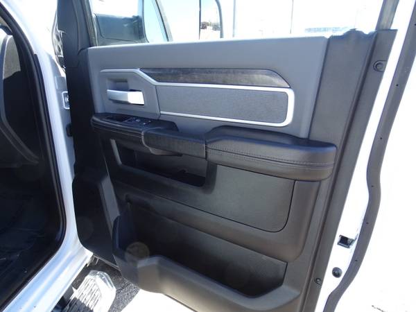 2020 Ram 3500 Big Horn pickup Bright White Clearcoat for sale in Skokie, IL – photo 7