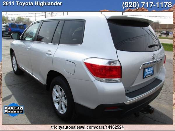 2011 TOYOTA HIGHLANDER BASE AWD 4DR SUV Family owned since 1971 for sale in MENASHA, WI – photo 3