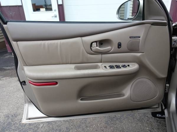 2000 Buick Century Only 70K - - by dealer - vehicle for sale in Waterloo, WI – photo 12