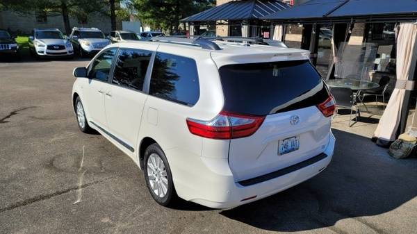 2016 Toyota Sienna XLE Premium - - by dealer - vehicle for sale in Georgetown, KY – photo 20