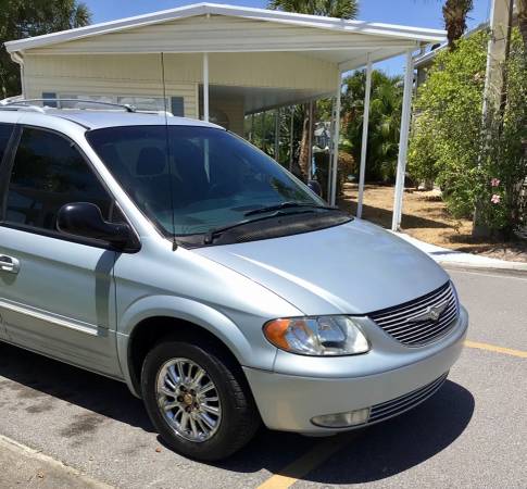 CHRYSLER TOWN AND COUNTRY LIMITED MINIVAN! Don t Miss This One! for sale in Venice, FL – photo 7