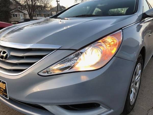 2012 Hyundai Sonata GLS - cars & trucks - by dealer - vehicle... for sale in Des Moines, IA – photo 7