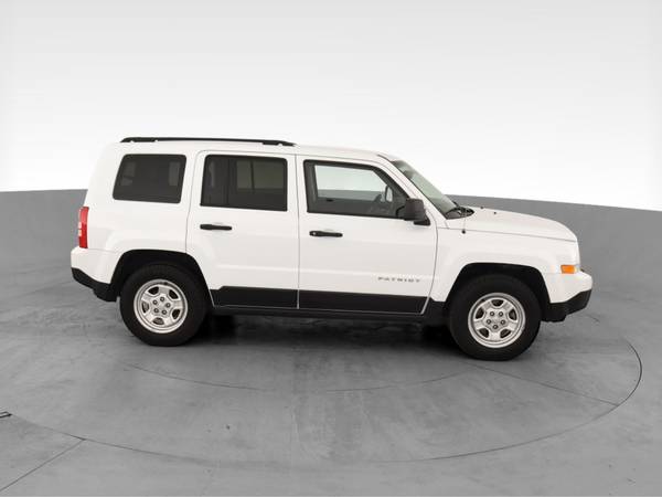 2017 Jeep Patriot Sport SE Sport Utility 4D suv White - FINANCE... for sale in Tucson, AZ – photo 13