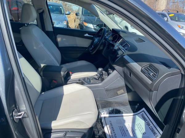 2018 VW TIGUAN SE 4X4 - - by dealer for sale in south burlington, VT – photo 11