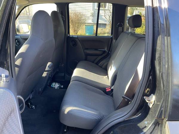 Jeep Liberty Sport 2002 - cars & trucks - by owner - vehicle... for sale in Stamford, NY – photo 8