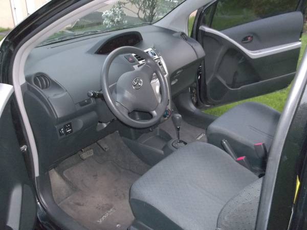 2010 Toyota Yaris Coupe for sale in Mc Kees Rocks, PA – photo 7