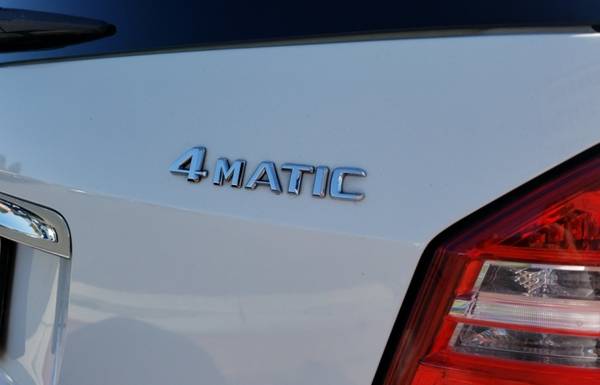 2011 Mercedes-Benz GL-Class GL 550 4MATIC GUARANTEED FINANCING!* -... for sale in Fontana, CA – photo 8