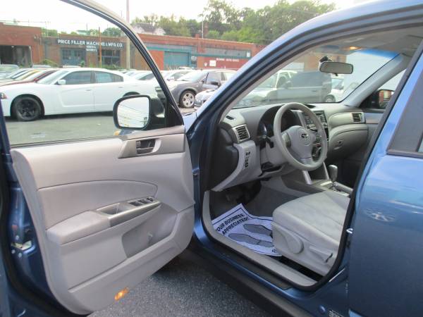 2009 Subaru Forester 2.5X Limited **Sunroof/Clean Title & AWD** for sale in Roanoke, VA – photo 10