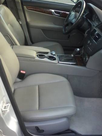 2008 MERCEDES C 300 - cars & trucks - by owner - vehicle automotive... for sale in Kahului, HI – photo 8