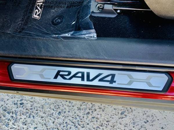 2019 Toyota RAV4 - - by dealer - vehicle automotive sale for sale in Clarksville, TN – photo 15