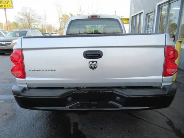 2005 Dodge Dakota ST !! clean truck !! - cars & trucks - by dealer -... for sale in North Ridgeville, OH – photo 7
