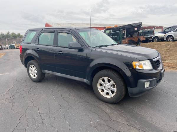 2008 Mazda Tribute 4x4 - cars & trucks - by owner - vehicle... for sale in Plaistow, NH – photo 2