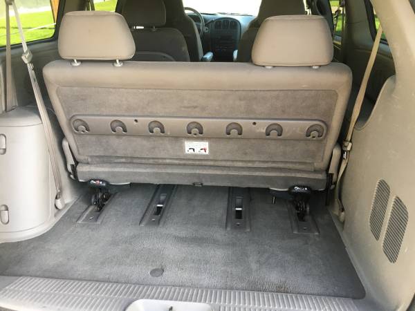 2002 Dodge Grand Caravan 119,000 mi. Remote start, Very Nice Shape for sale in Ford City, PA – photo 17