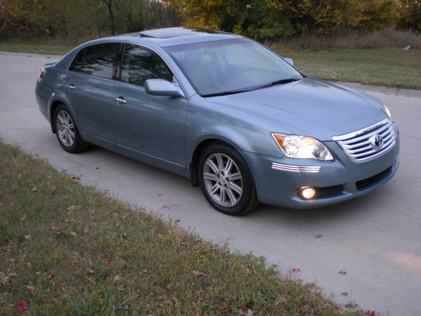 2008 TOYOTA AVALON LIMITED*EXCELLENT CONDITION* - cars & trucks - by... for sale in Lincoln, NE – photo 2