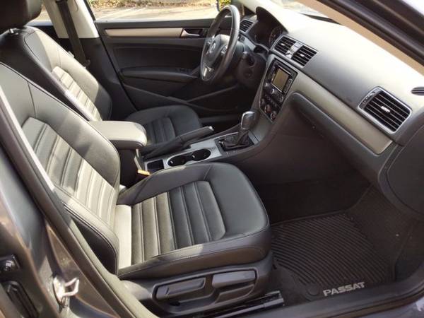 2015 Volkswagen Passat 1.8T SE w/Sunroof & Nav SKU:FC066750 Sedan -... for sale in Costa Mesa, CA – photo 22