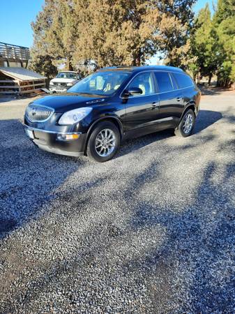 2008 Buick Enclave CXL AWD - cars & trucks - by owner - vehicle... for sale in Redmond, OR – photo 2