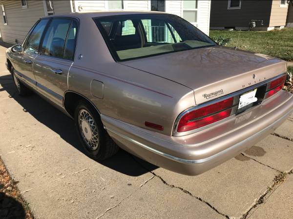 1995 Buick Park Ave - cars & trucks - by owner - vehicle automotive... for sale in Sioux City, IA – photo 2