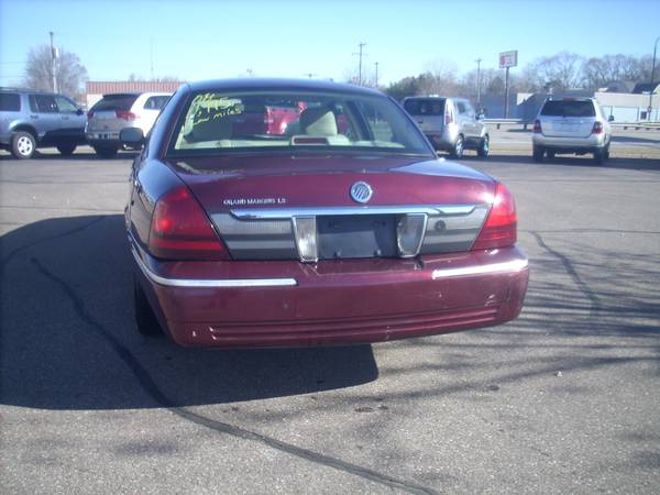 2008 Mercury Marquis LS - cars & trucks - by dealer - vehicle... for sale in Eau Claire, WI – photo 5