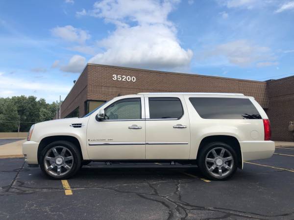 2008 CADILLAC ESCALADE ESV LUXURY NAV BACK UP CAM DOUBLE DVD MOONROOF for sale in Madison Heights, MI – photo 2
