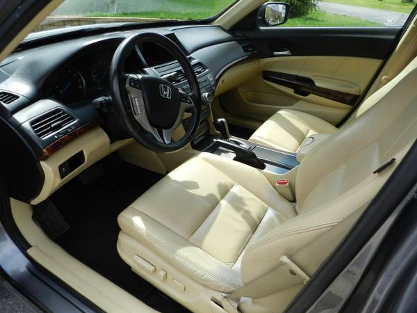 2010 Honda Crosstour EX-L AWD for sale in Lilly, PA – photo 3