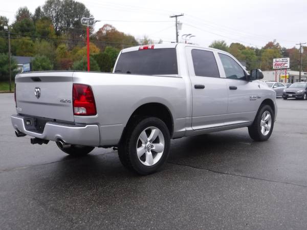 2013 RAM 1500 4WD Crew Cab 140.5 Express for sale in Auburn, ME – photo 5