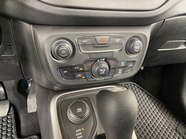 2019 Jeep Compass 4x4 4WD Sport SUV - cars & trucks - by dealer -... for sale in Walla Walla, WA – photo 14