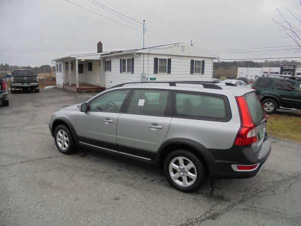 2009 Volvo XC70 3.2 Wagon 4-Door Southern Vehicle No Rust!! - cars &... for sale in Derby vt, VT – photo 3