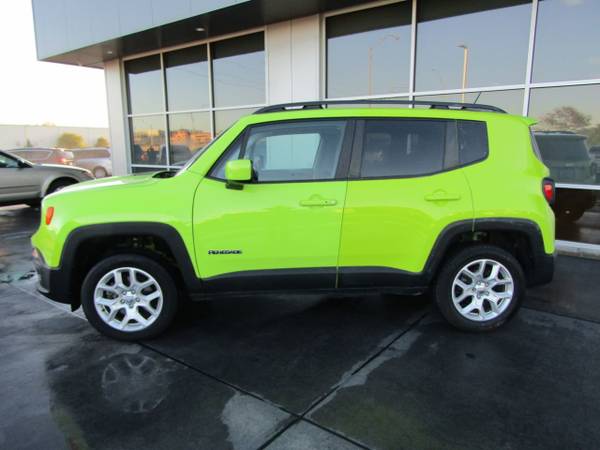 2017 *Jeep* *Renegade* *Latitude 4x4* Hypergreen Cle - cars & trucks... for sale in Omaha, NE – photo 4
