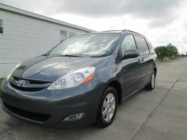 EON AUTO 2006 TOYOTA SIENNA MINIVAN LOADED LEATHER FINANCE $995 DOWN... for sale in Sharpes, FL – photo 2