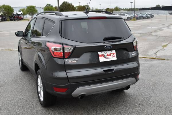2018 Ford Escape SE 1.5 TURBO ***35K MILES ONLY*** - cars & trucks -... for sale in Omaha, IA – photo 10