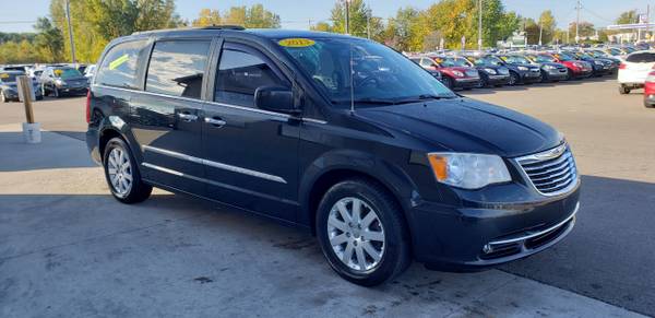 **NICE RIDE**2013 Chrysler Town & Country 4dr Wgn Touring for sale in Chesaning, MI – photo 3