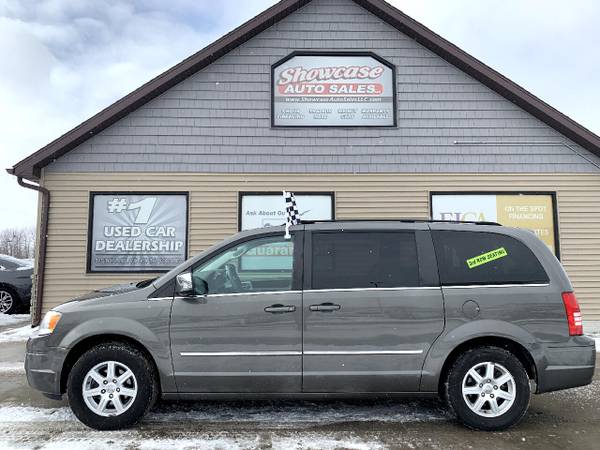 2010 Chrysler Town & Country 4dr Wgn Touring - - by for sale in Chesaning, MI – photo 17