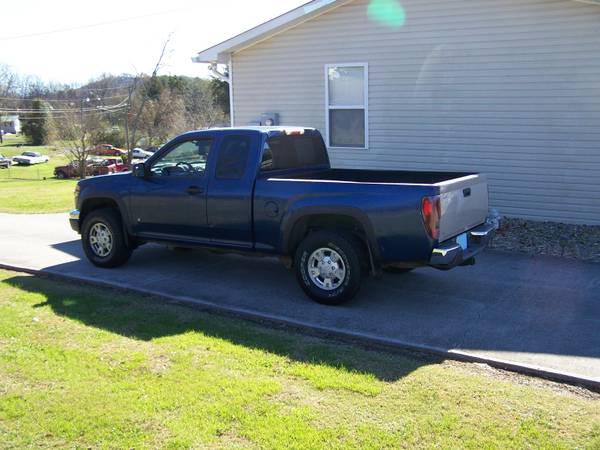 2006 Chevy Colorado Ext Cab 4x4 - cars & trucks - by owner - vehicle... for sale in Luttrell, TN – photo 2