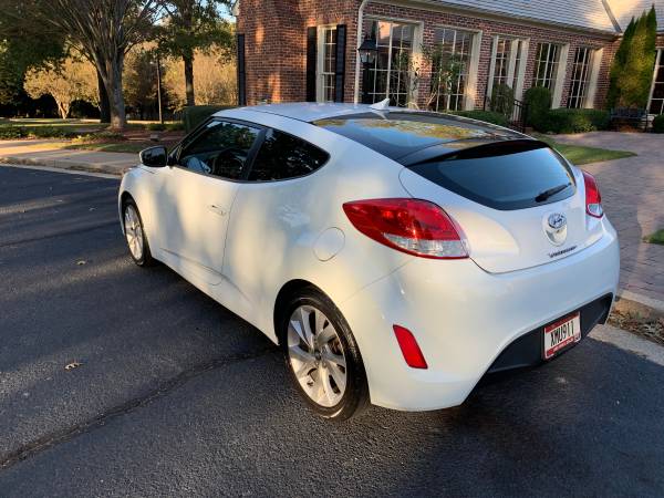 2016 HYUNDAI VELOSTER - 2 OWNER/CLEAN/NEEDS NOTHING/WARRANTY - cars... for sale in Peachtree Corners, GA – photo 4