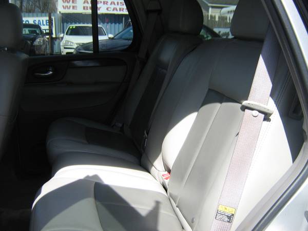 2005 GMC ENVOY - - by dealer - vehicle automotive sale for sale in STATEN ISLAND, NY – photo 17
