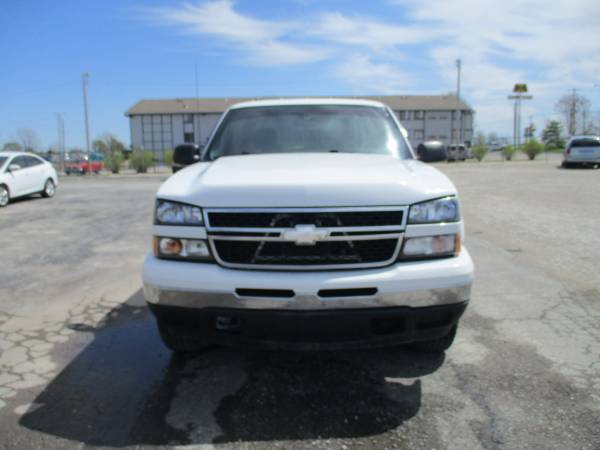 07 Chevy Silverado Crew 4x4 as low as 3000 down and 99 a week ! for sale in Oak Grove, MO – photo 2