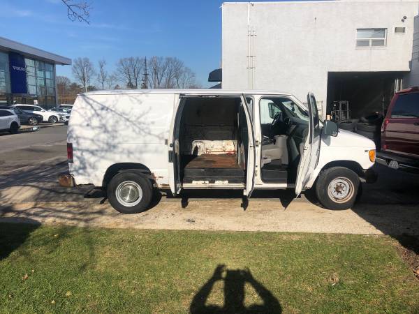 2002 Ford E-250 .ECONOLINE cargo van V8 TRITON The van is an... for sale in Rockville Centre, NY – photo 5